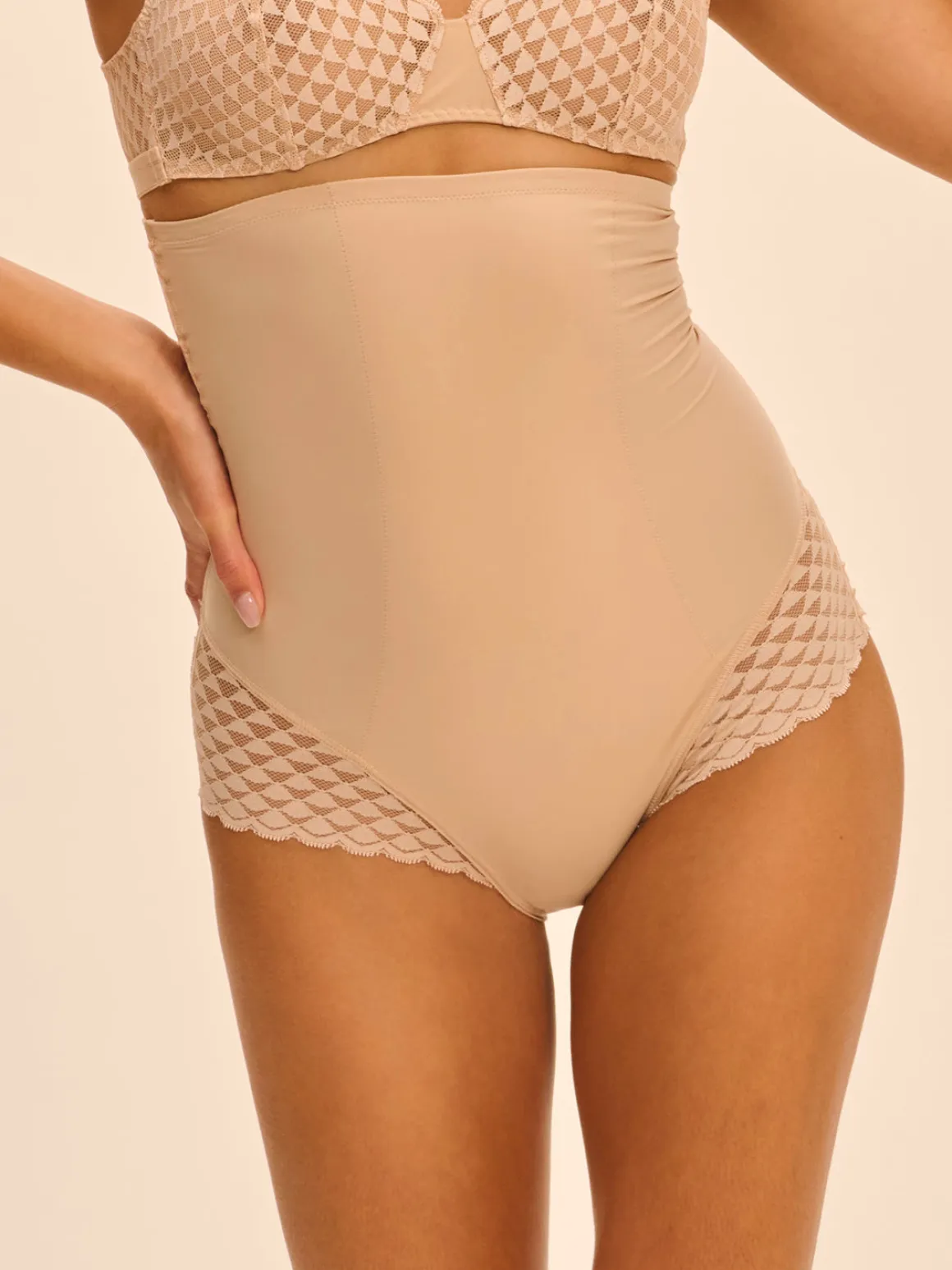 Culotte gainante taille haute - Peau Rosée