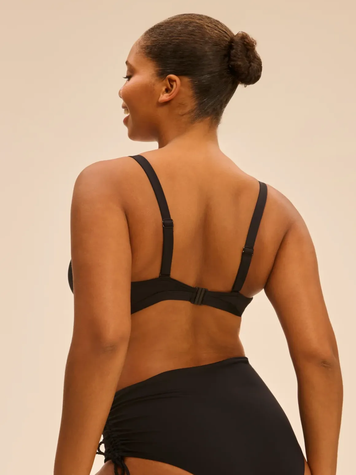 Haut de maillot de bain triangle avec armatures cachées - Noir