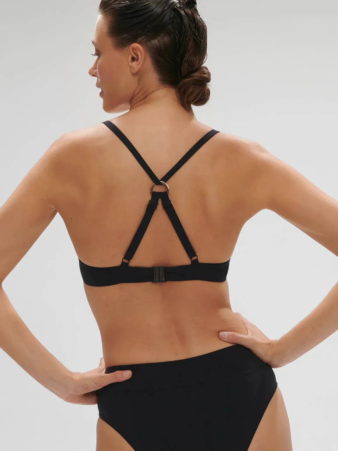 Haut de maillot de bain triangle avec armatures - Noir