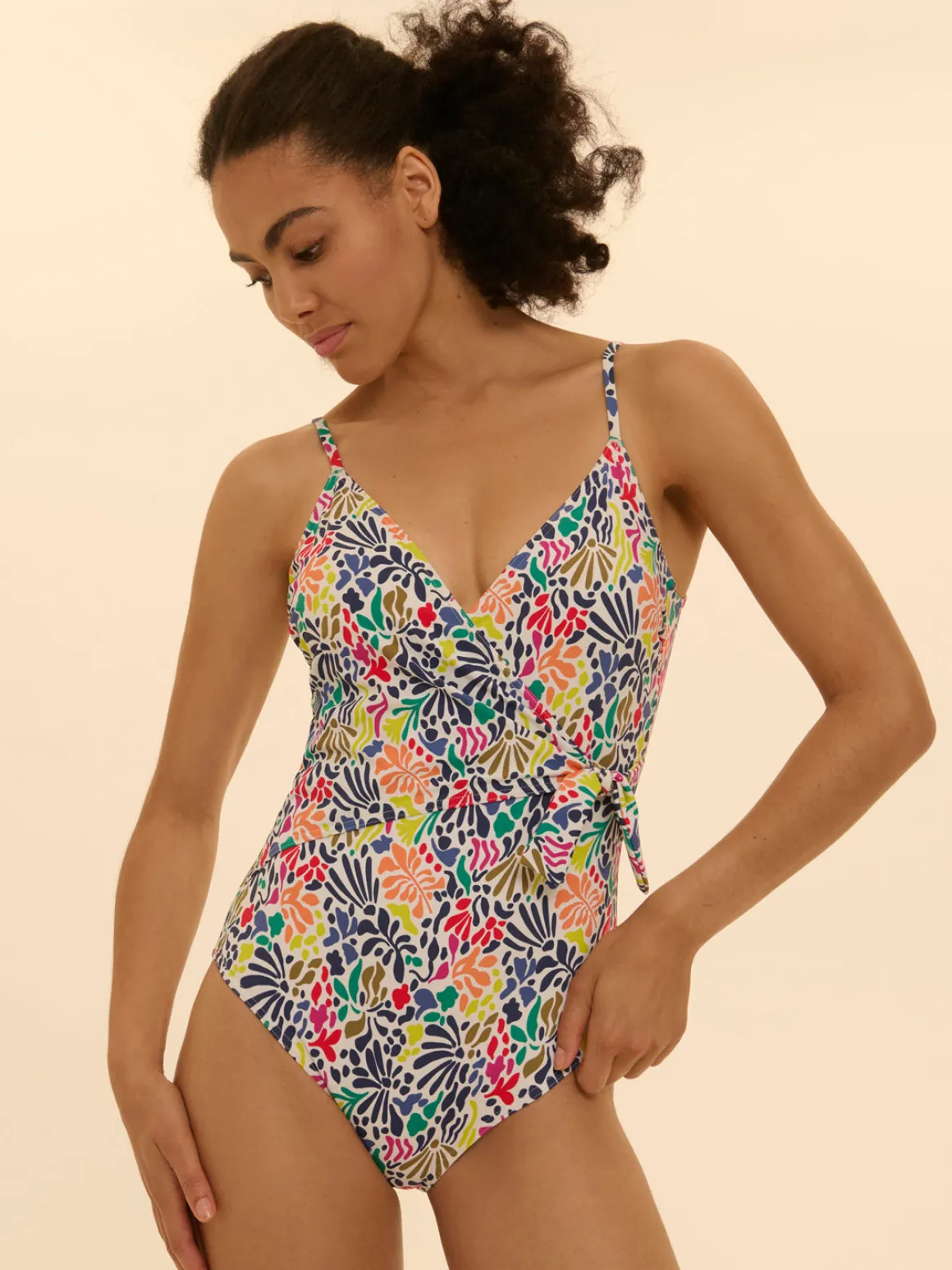 Maillot de bain 1 pièce bonnet mousse sans armature - Imprimé tropico blanc