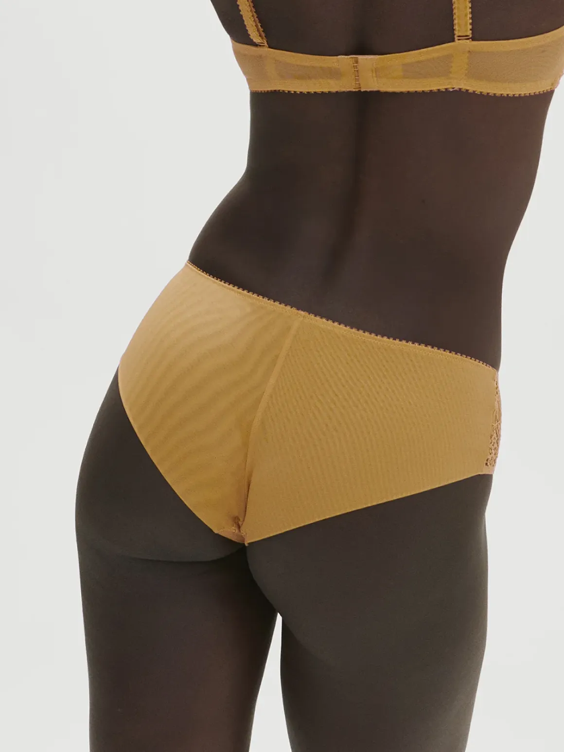 Shorty - Golden Yellow