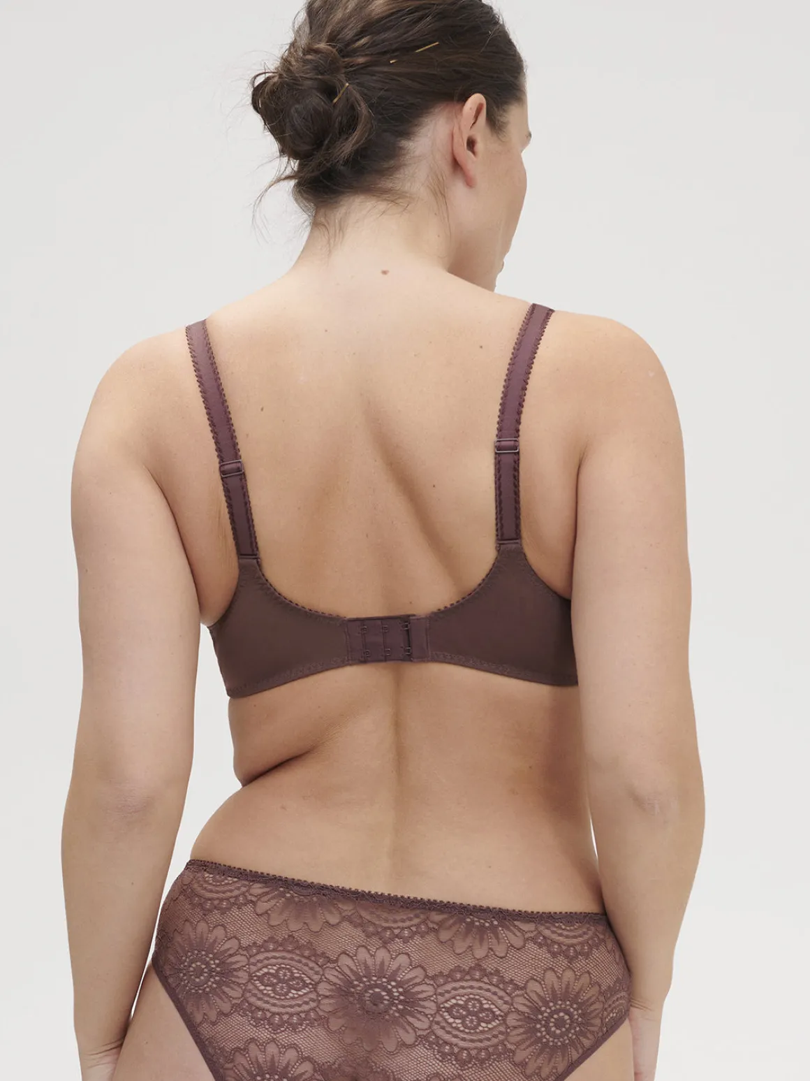 Soutien-gorge armatures décolleté galbé - Byzantin