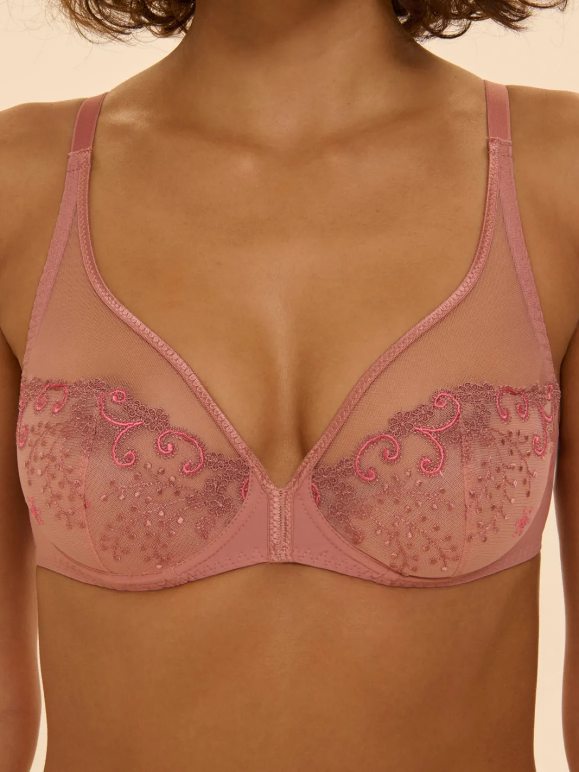 Soutien-gorge avec armature décolleté plongeant - Rose Fumé