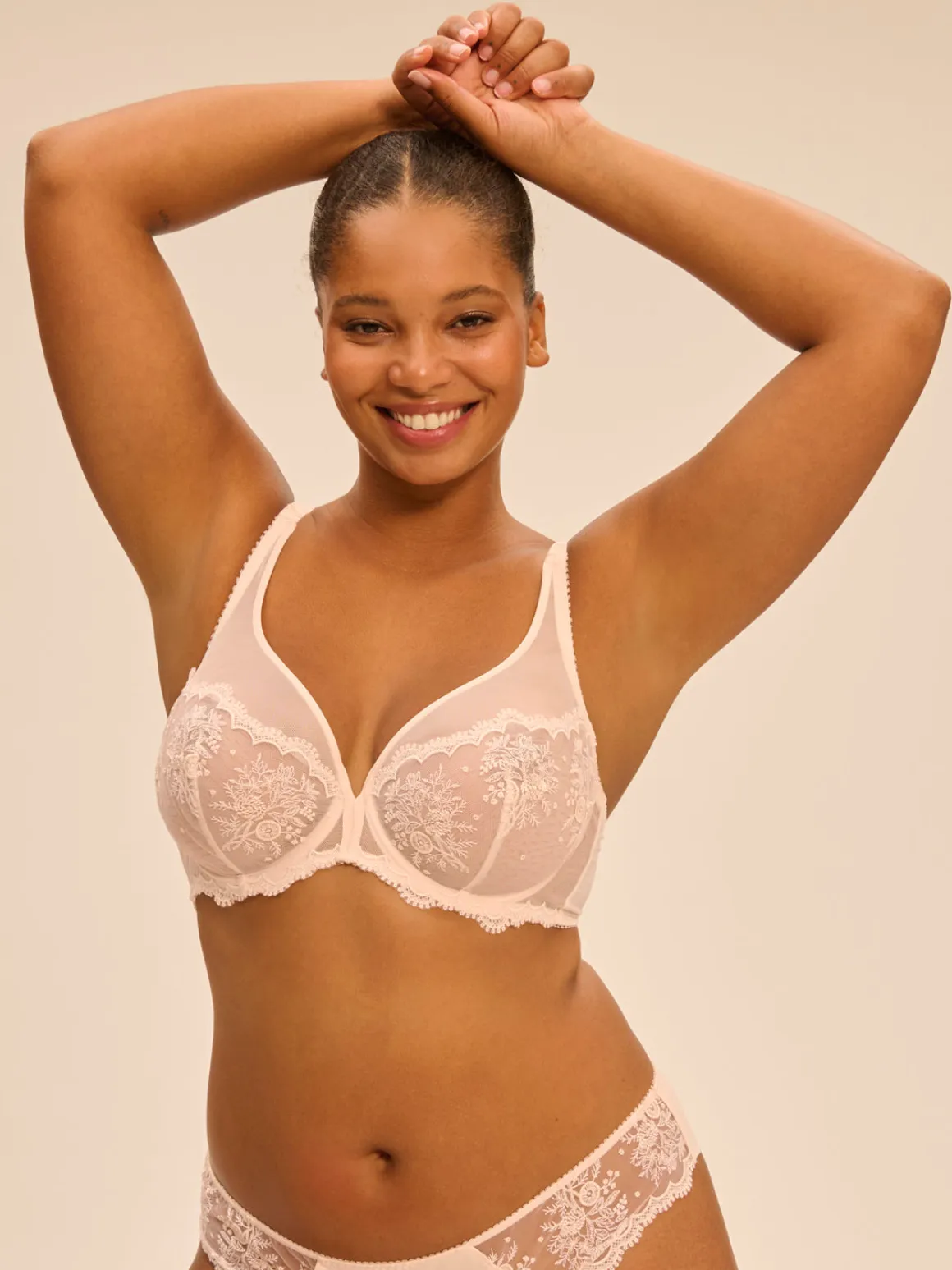 Soutien-gorge avec armature décolleté plongeant - Rose sakura