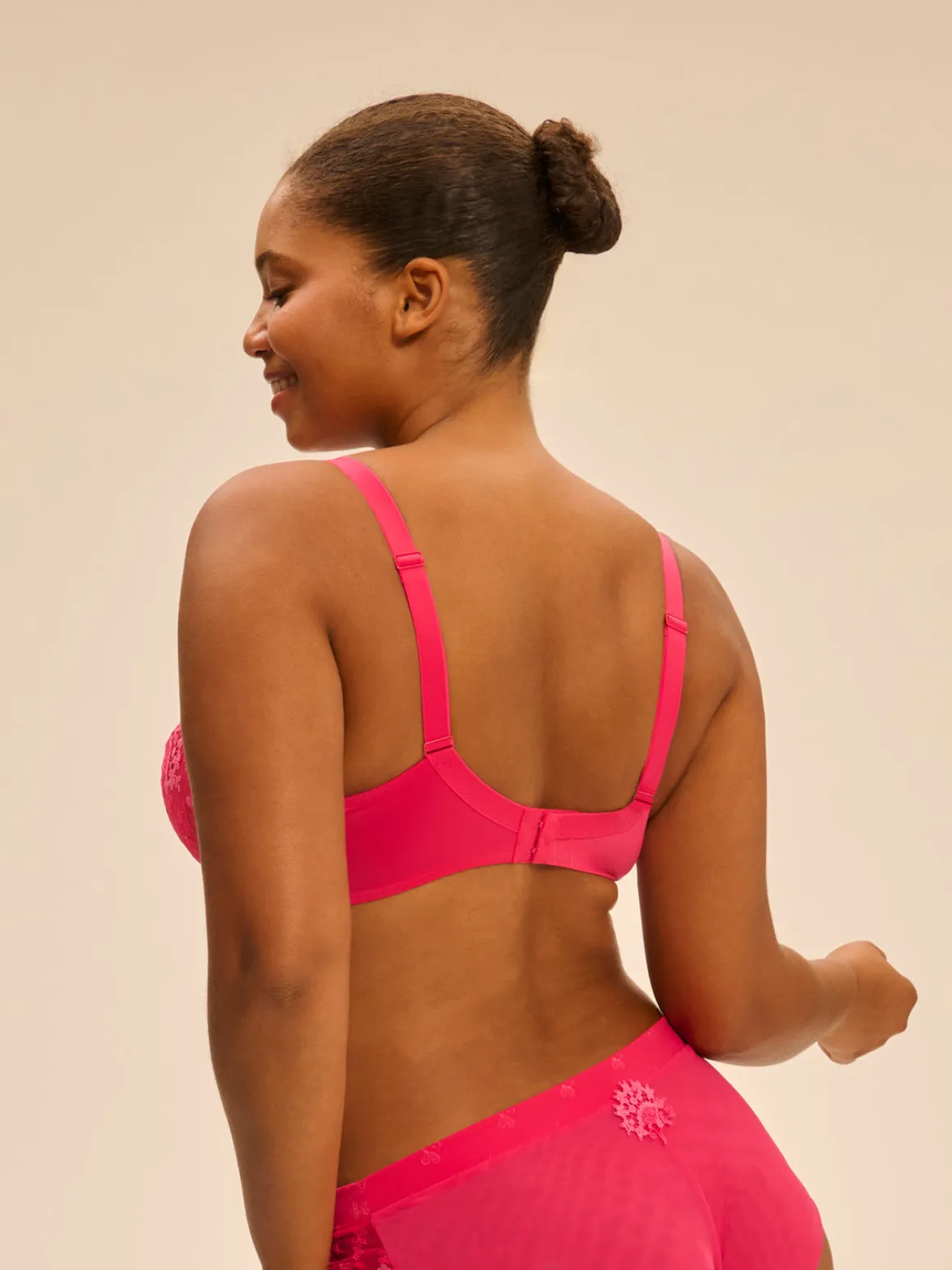 Soutien-gorge avec armature décolleté plongeant - Rose Fabuleux