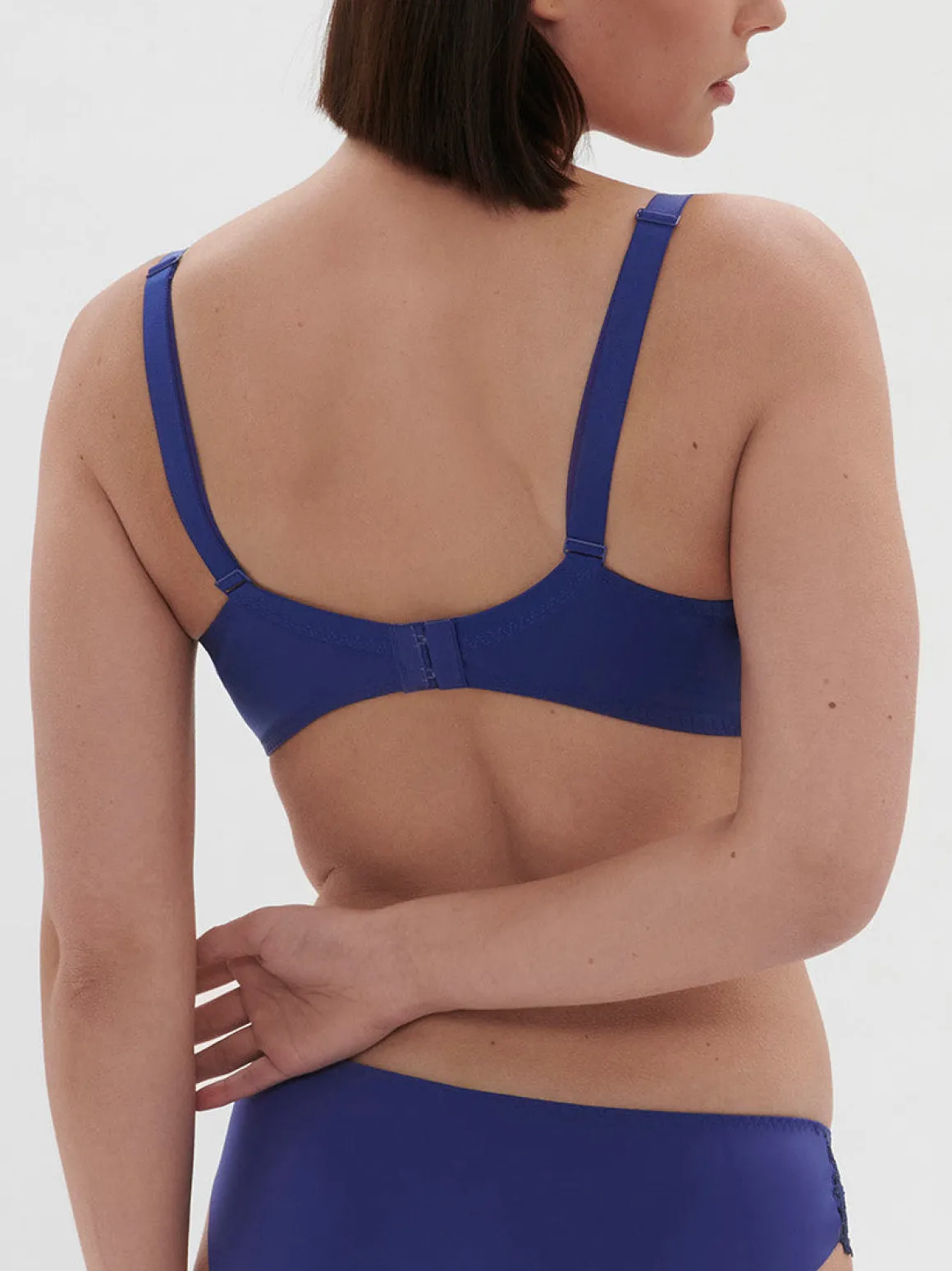 Soutien-gorge avec armature décolleté plongeant - Bleu électrique