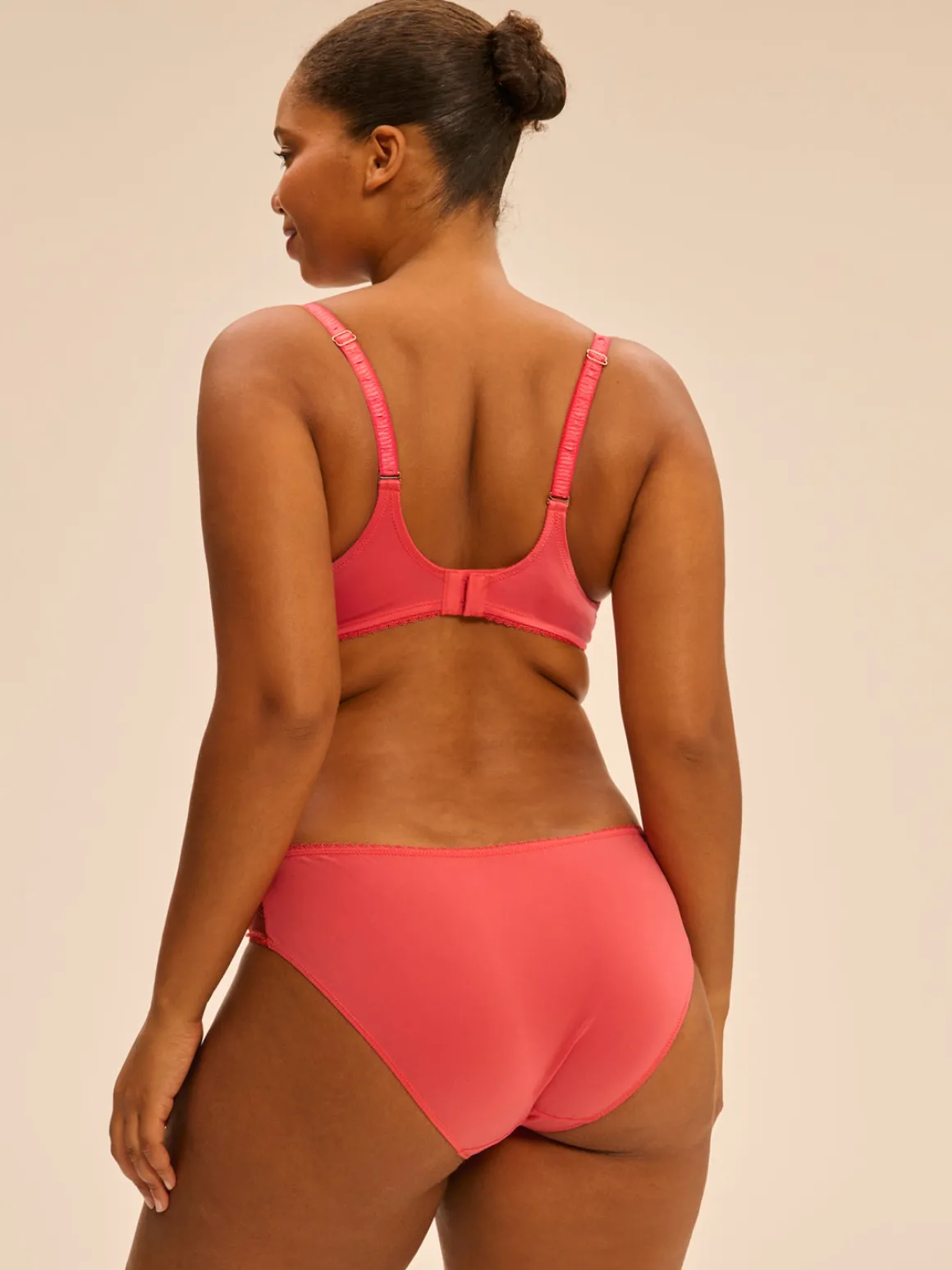 Soutien-gorge avec armature emboitant - Coralia