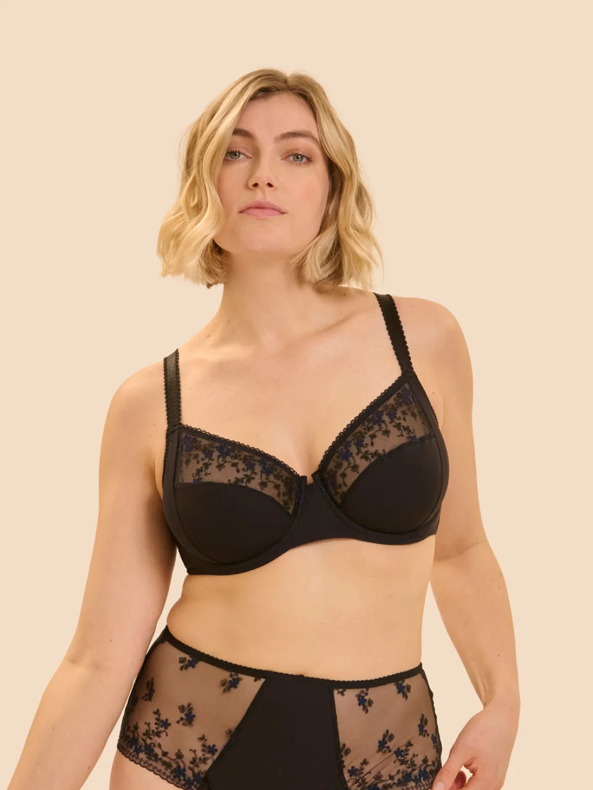 Soutien-gorge avec armature emboitant - Noir
