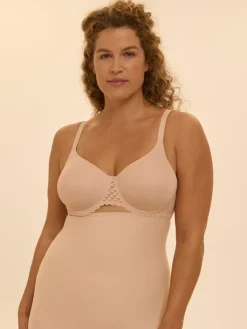 Soutien-gorge avec armature moulé rigide - Peau Rosée