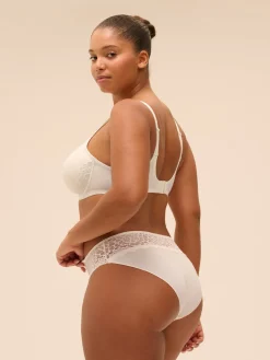 Soutien-gorge avec armatures moulé rigide - Naturel
