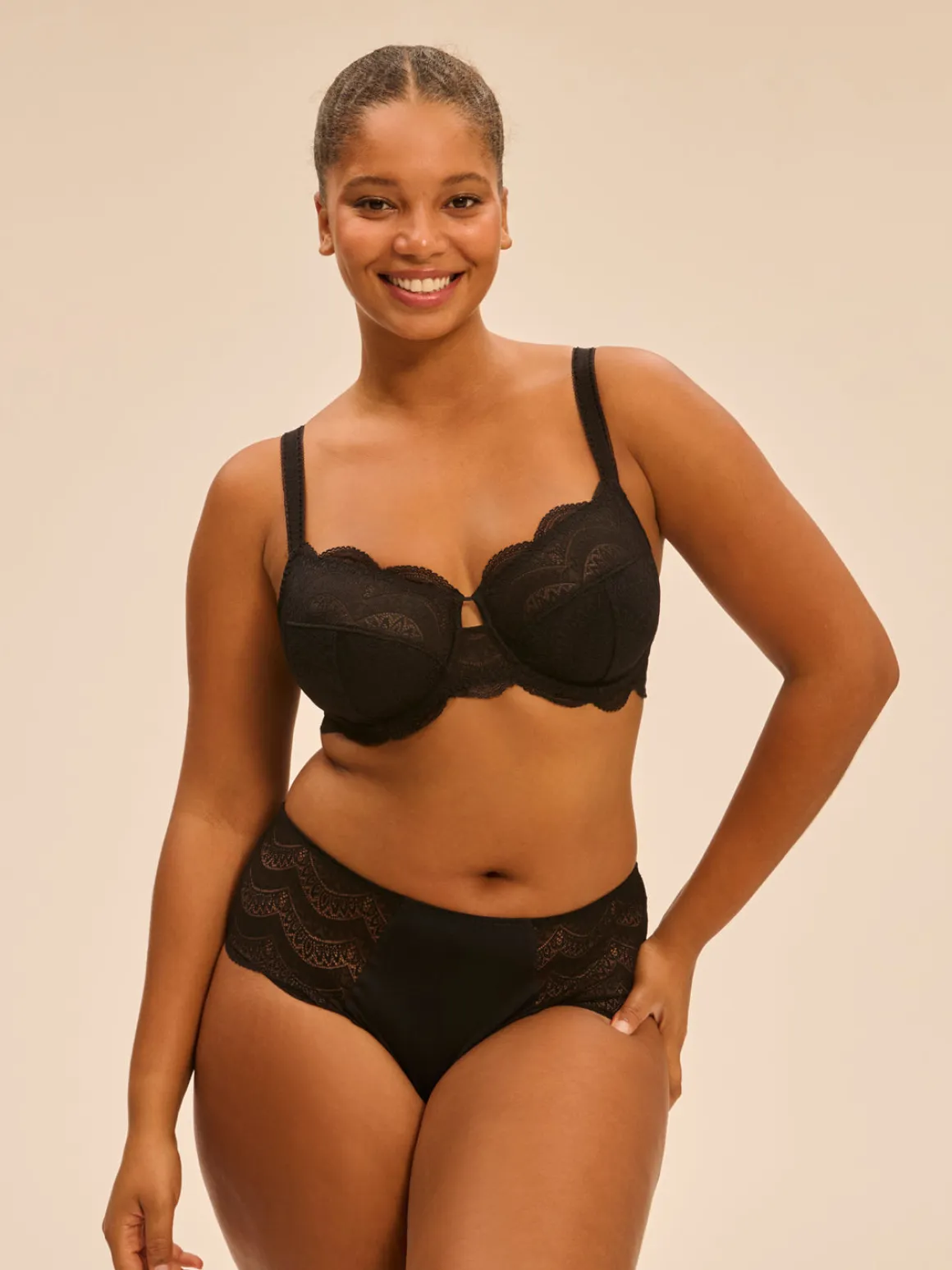 Soutien-gorge avec armatures emboitant - Noir