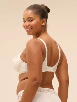 Soutien-gorge avec armatures emboîtant - Naturel