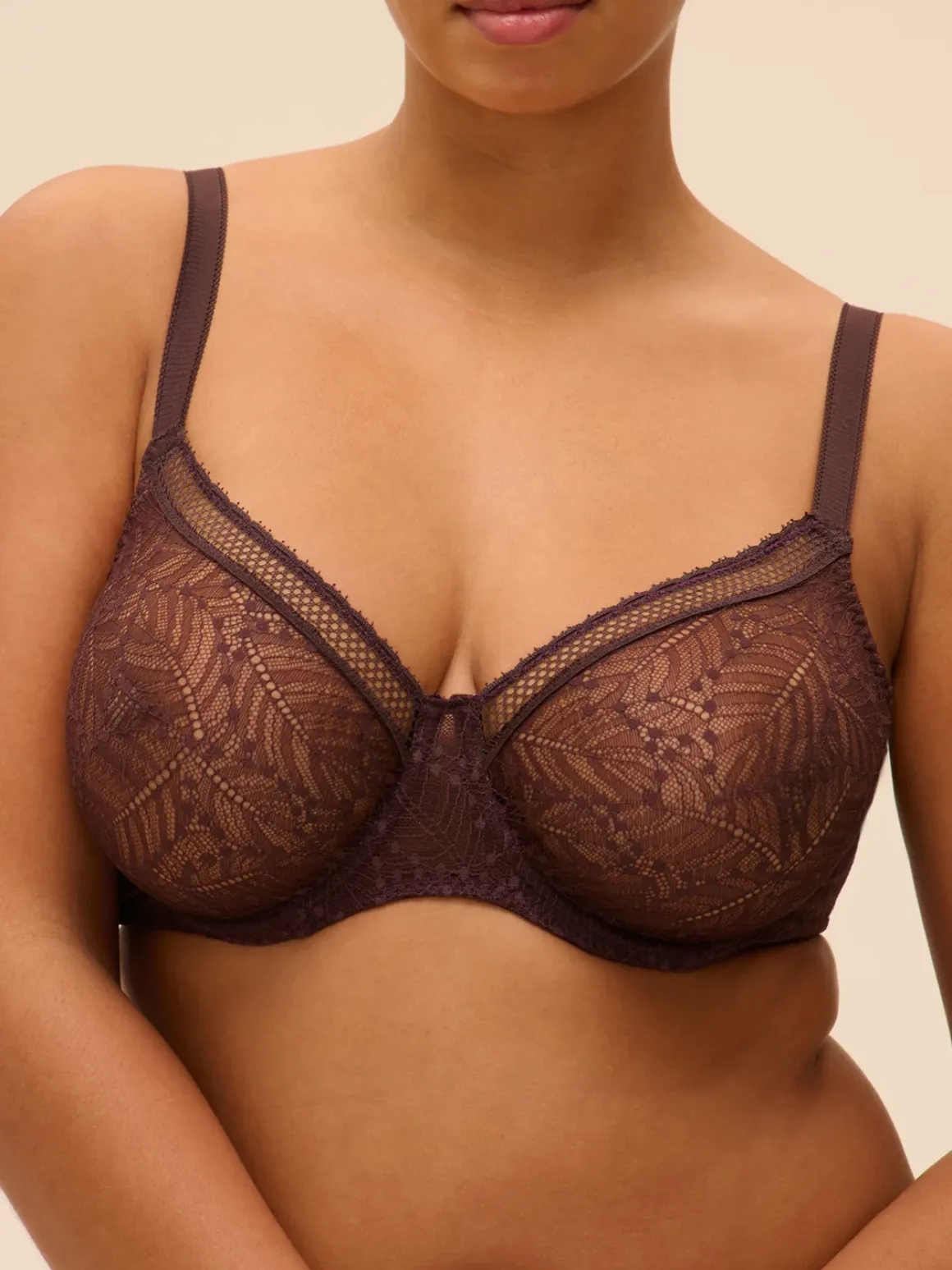 Soutien-gorge avec armatures moulé décolleté plongeant - Brun Foncé