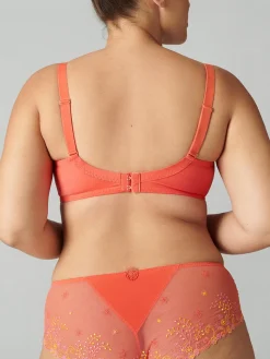 Soutien-gorge avec armatures décolleté plongeant - Mango
