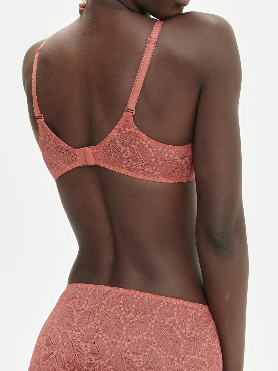 Soutien-gorge avec armatures moulé décolleté plongeant - Rose Texas