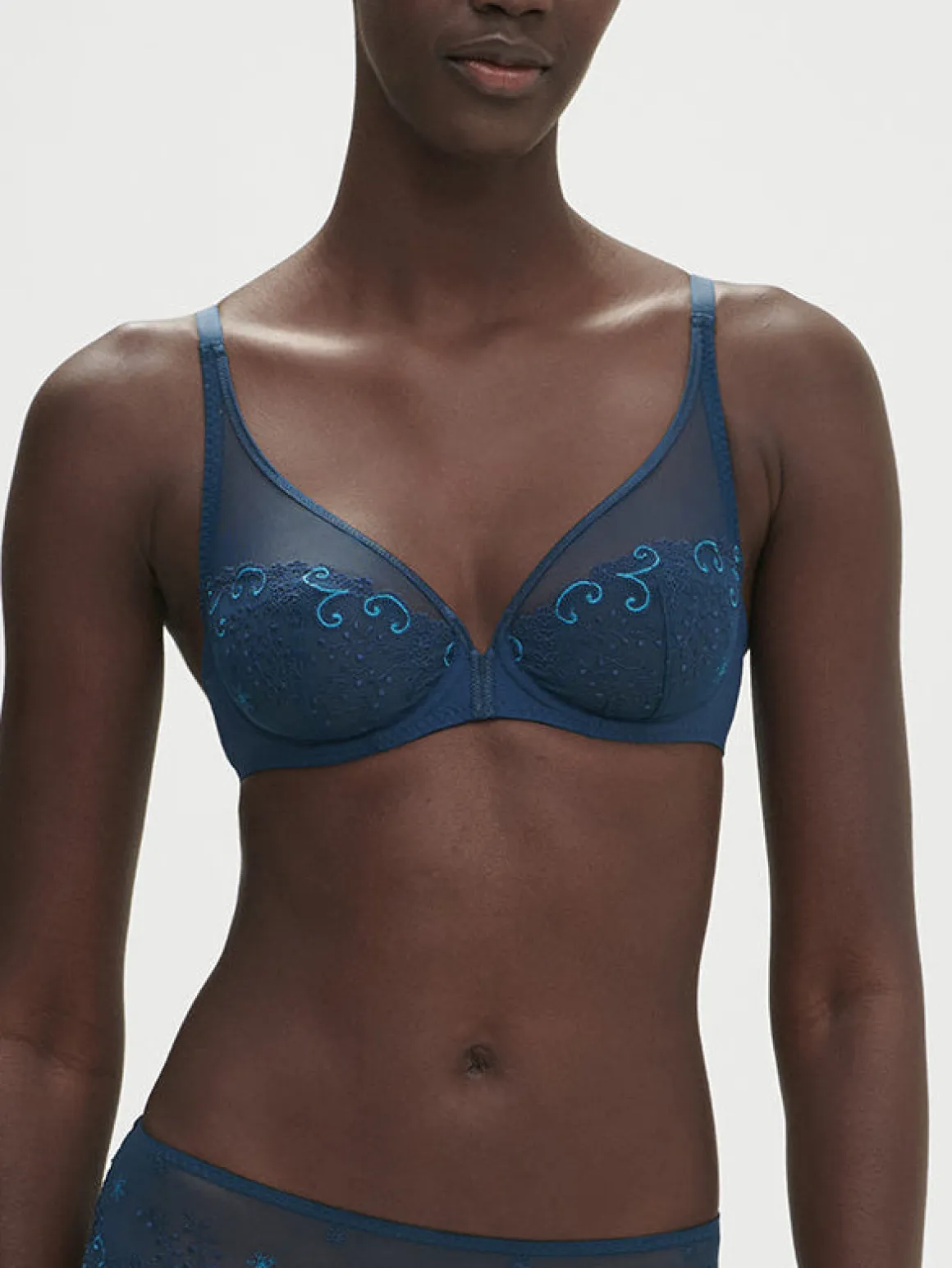 Soutien-gorge avec armatures décolleté plongeant - Bleu Prestige
