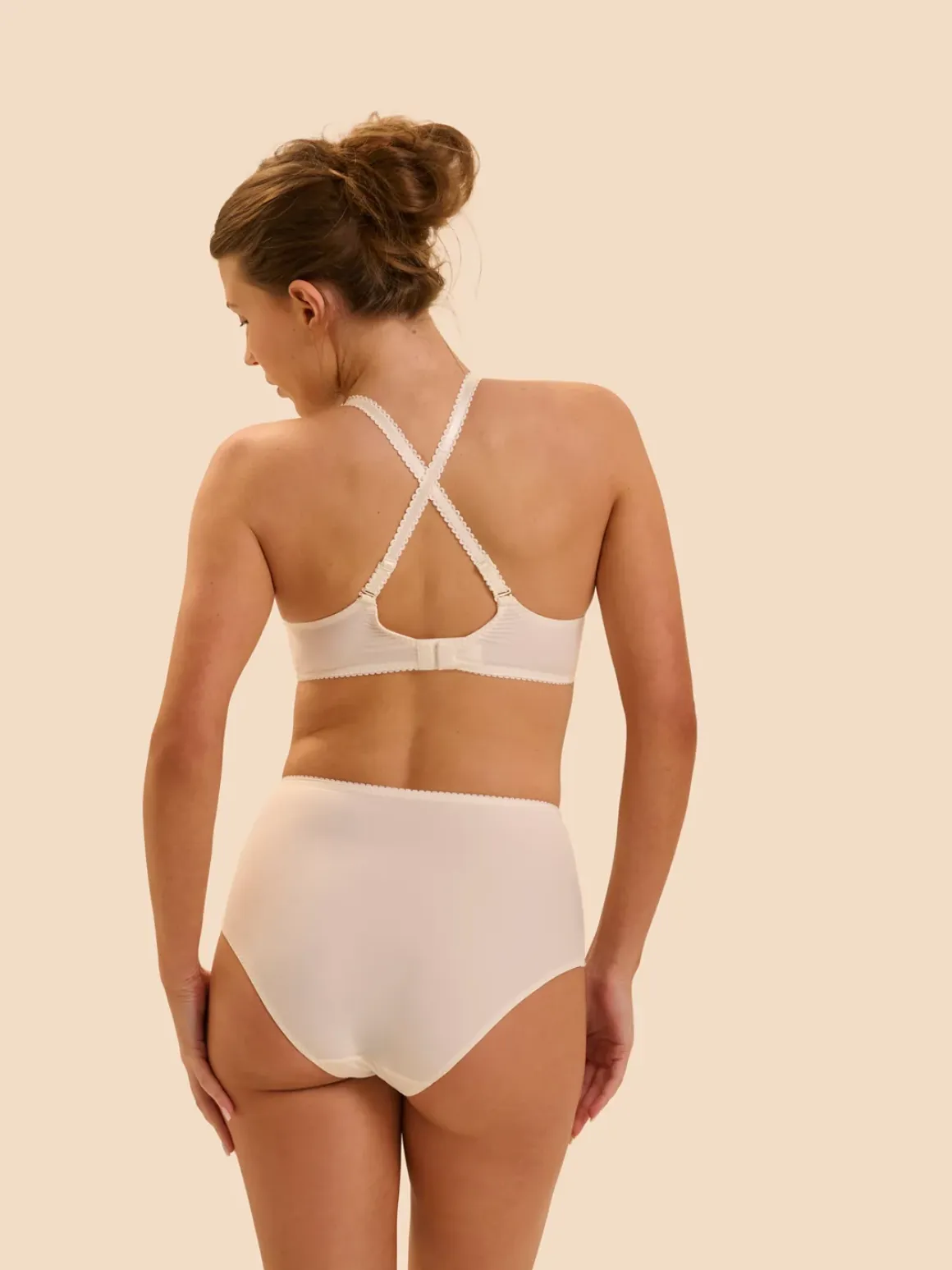 Soutien-gorge avec armatures classique - Naturel
