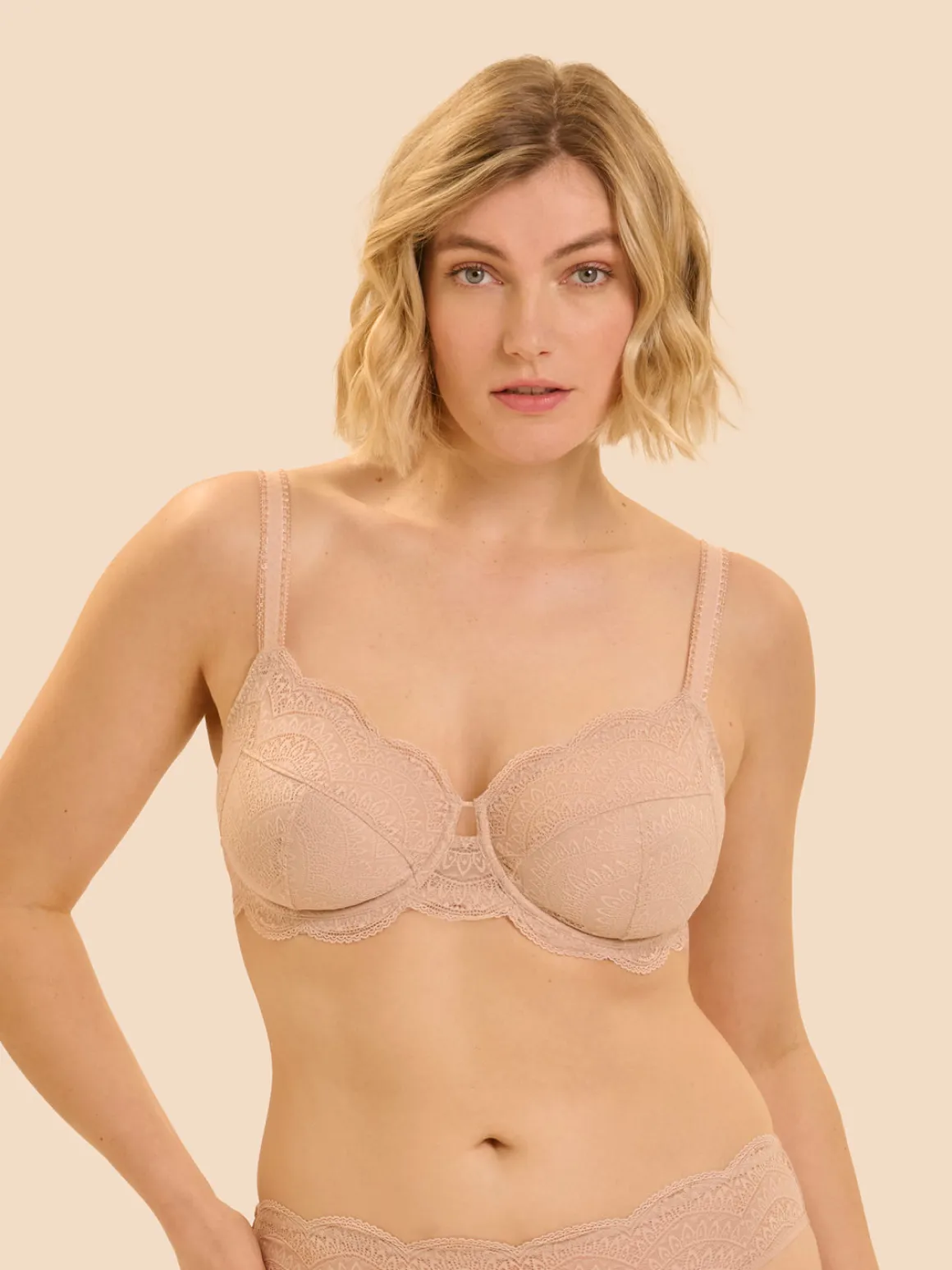 Soutien-gorge avec armatures emboitant - Peau Rosée
