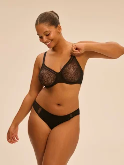 Soutien-gorge avec armatures moulé décolleté plongeant - Noir