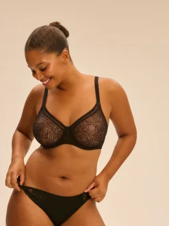 Soutien-gorge avec armatures moulé décolleté plongeant - Noir