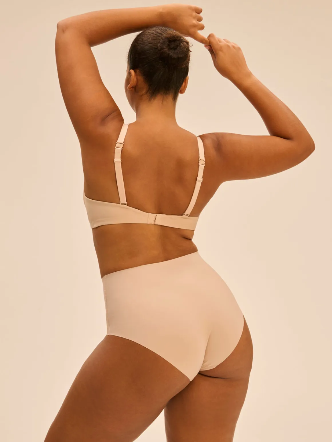 Soutien-gorge coque emboitante décolleté plongeant - Peau Rosée