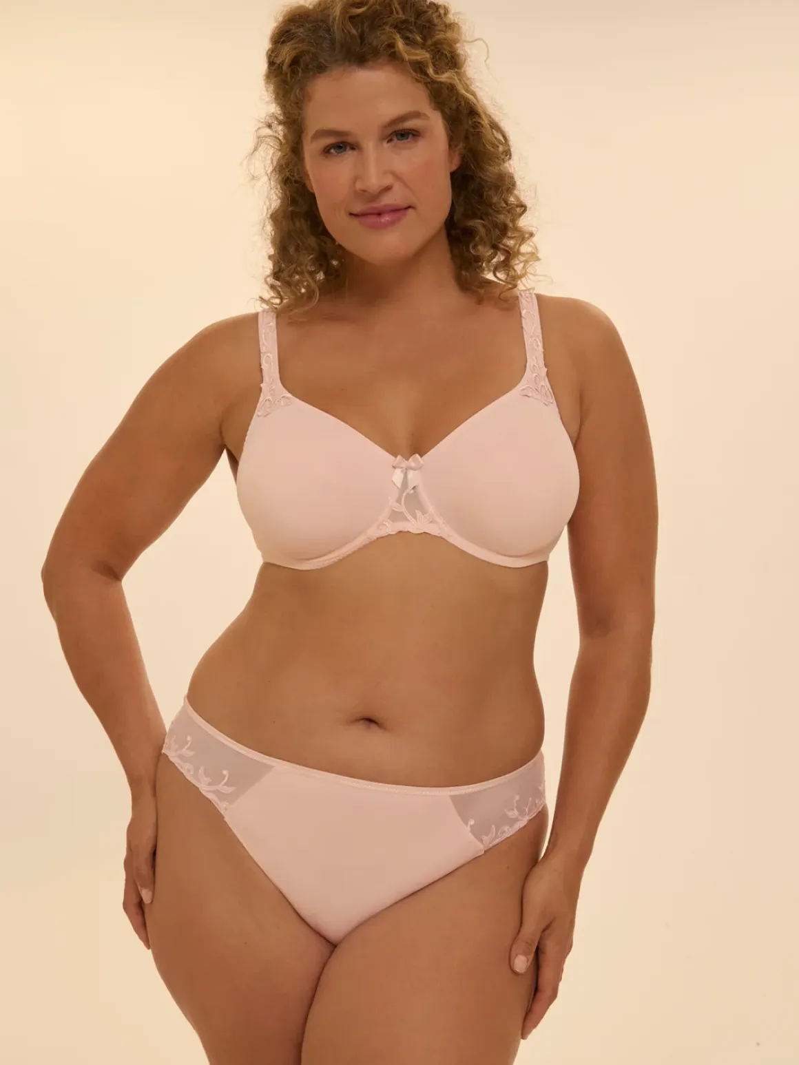 Soutien-gorge emboitant moulé - Poudre