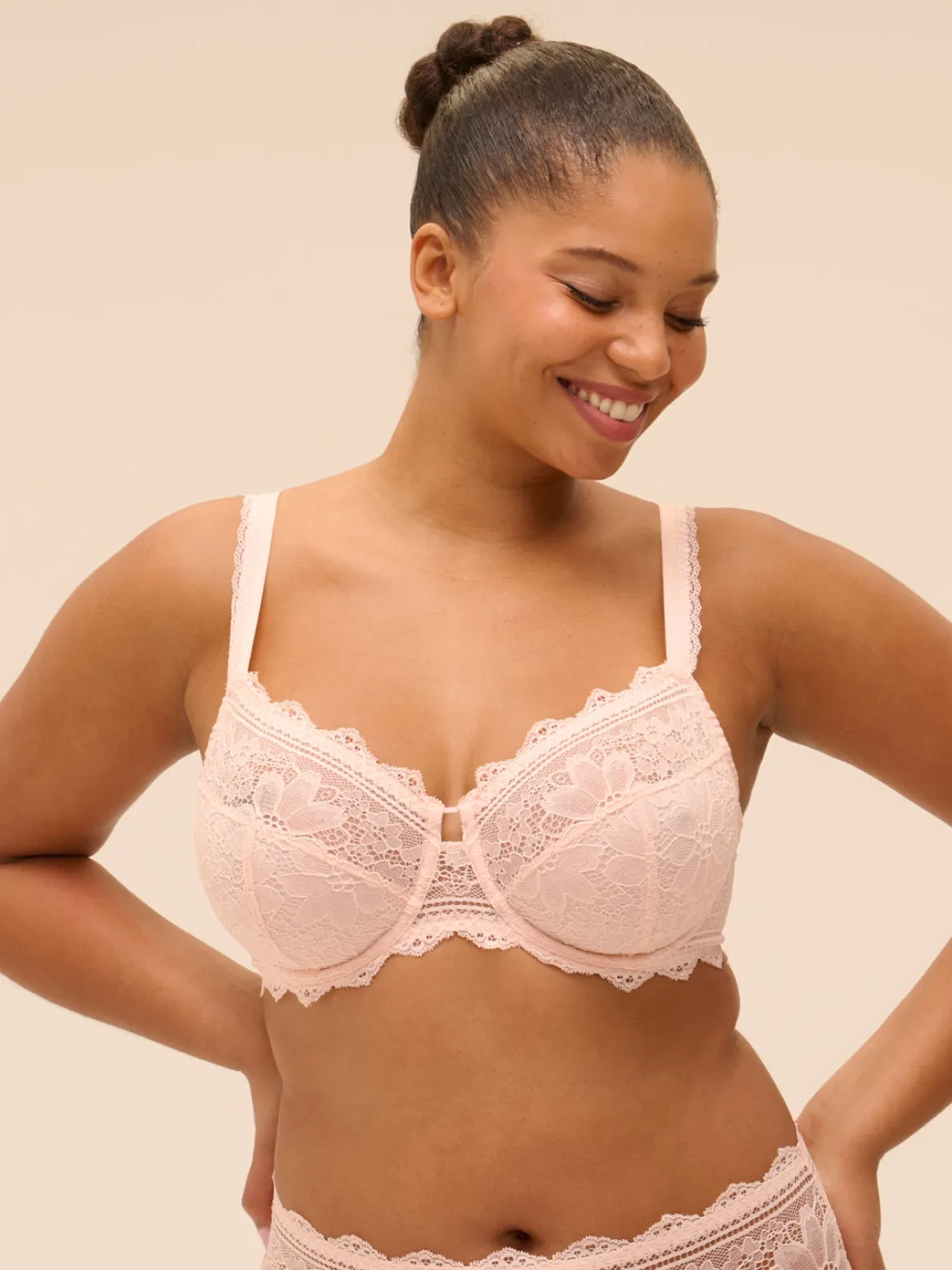 Soutien-gorge emboitant pour poitrine généreuse - Poudre Pétale