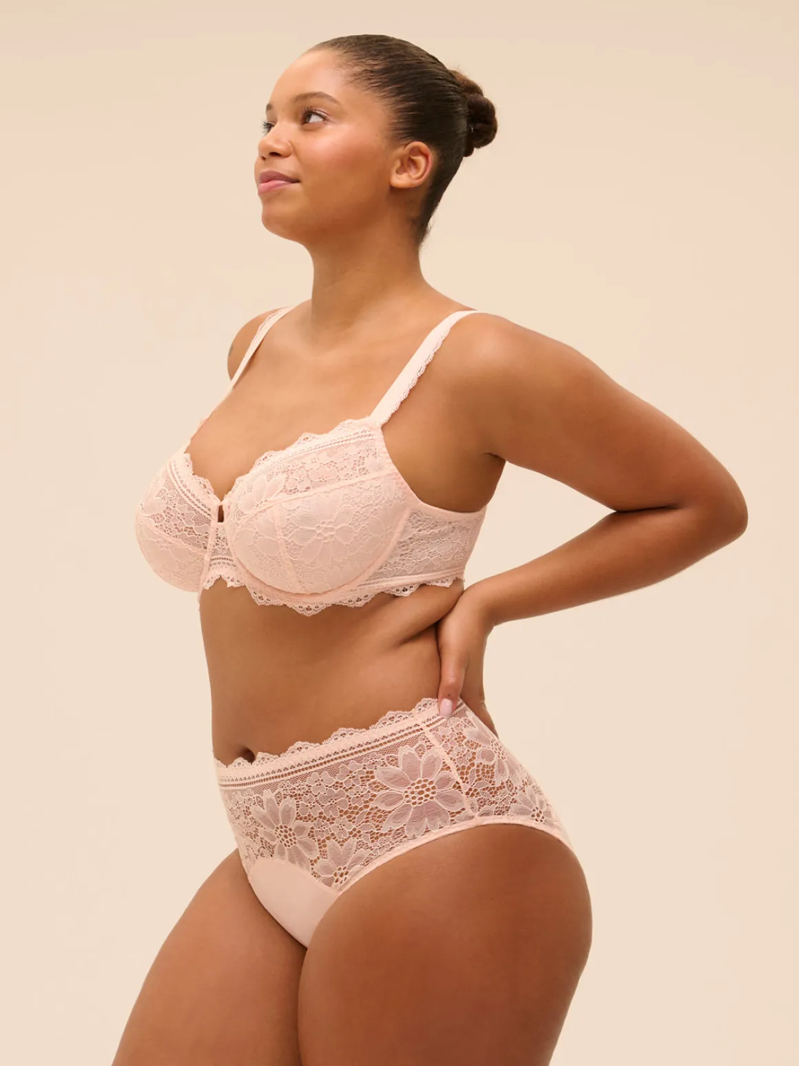 Soutien-gorge emboitant pour poitrine généreuse - Poudre Pétale