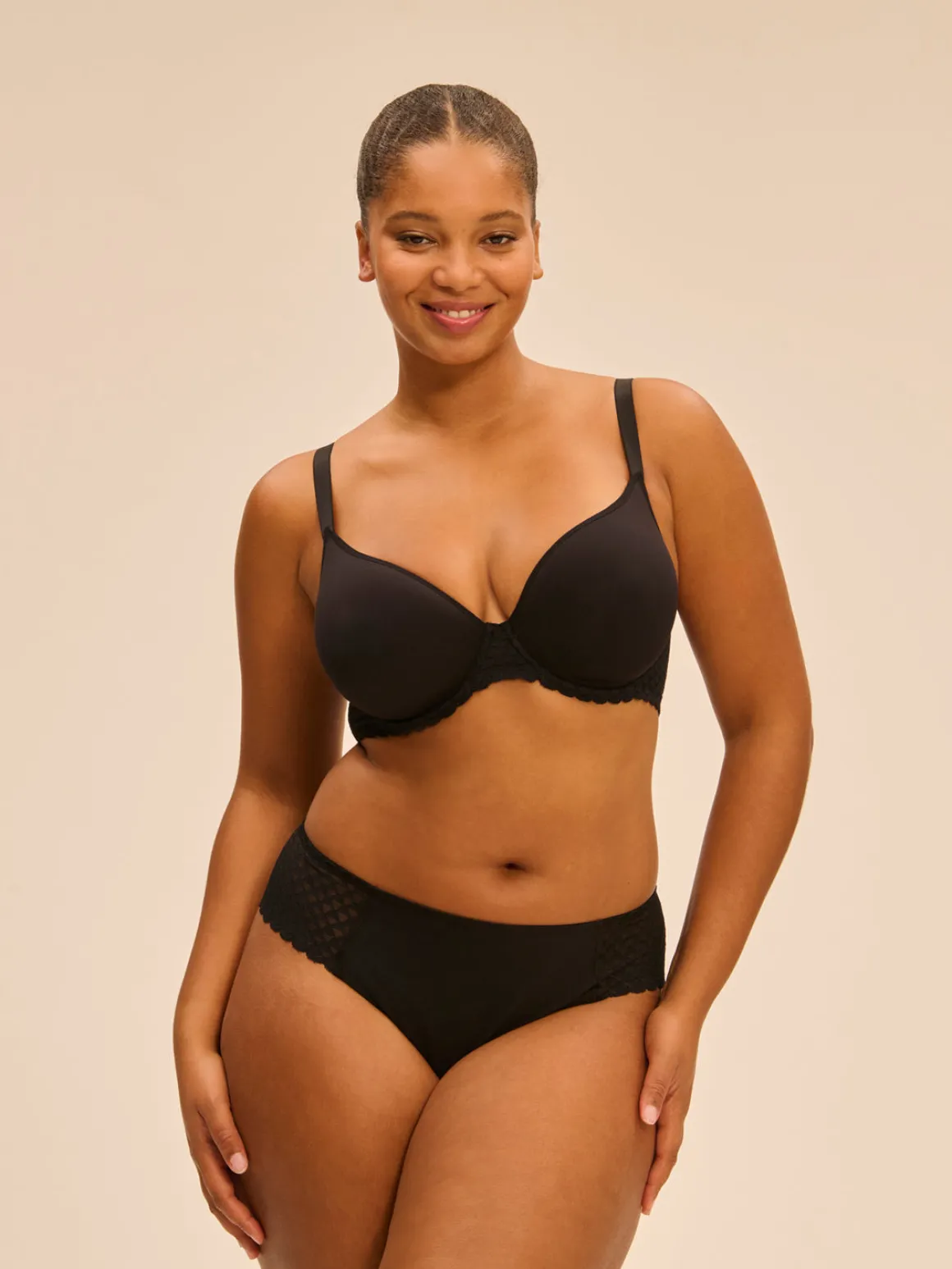 Soutien-gorge spacer décolleté plongeant - Noir