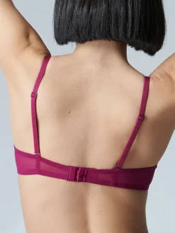 Soutien-gorge triangle emboitant décolleté plongeant - Syrah
