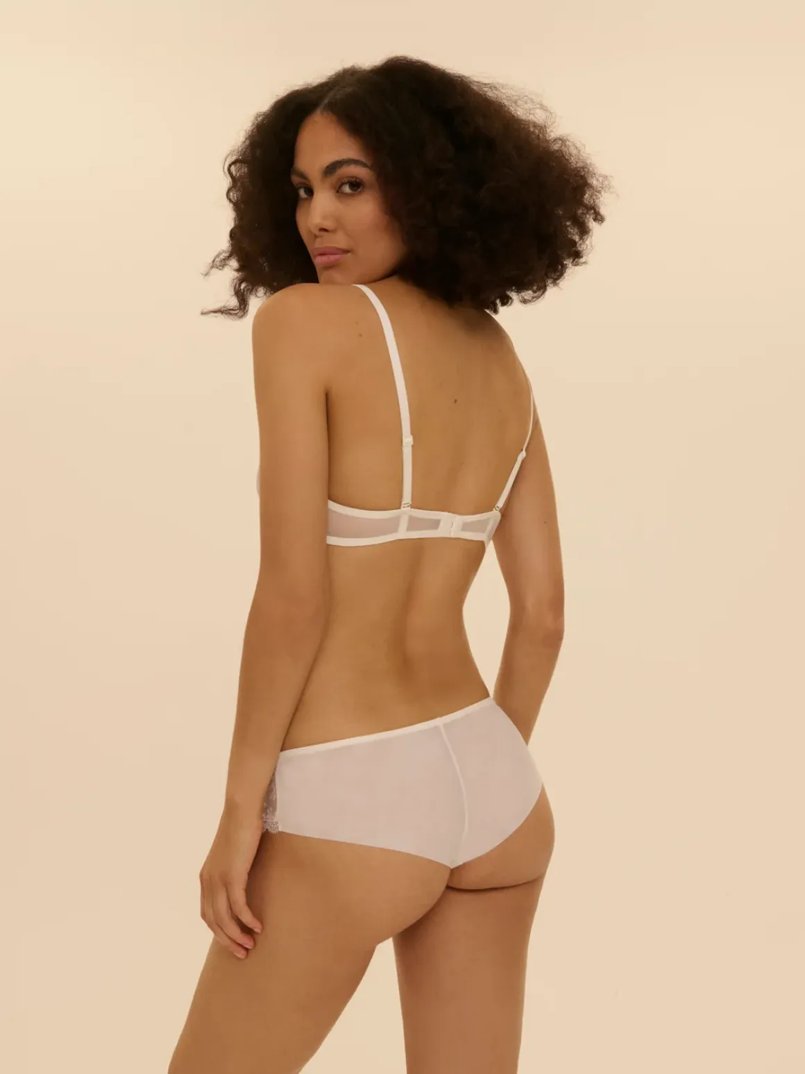 Soutien-gorge triangle emboitant décolleté plongeant - Naturel
