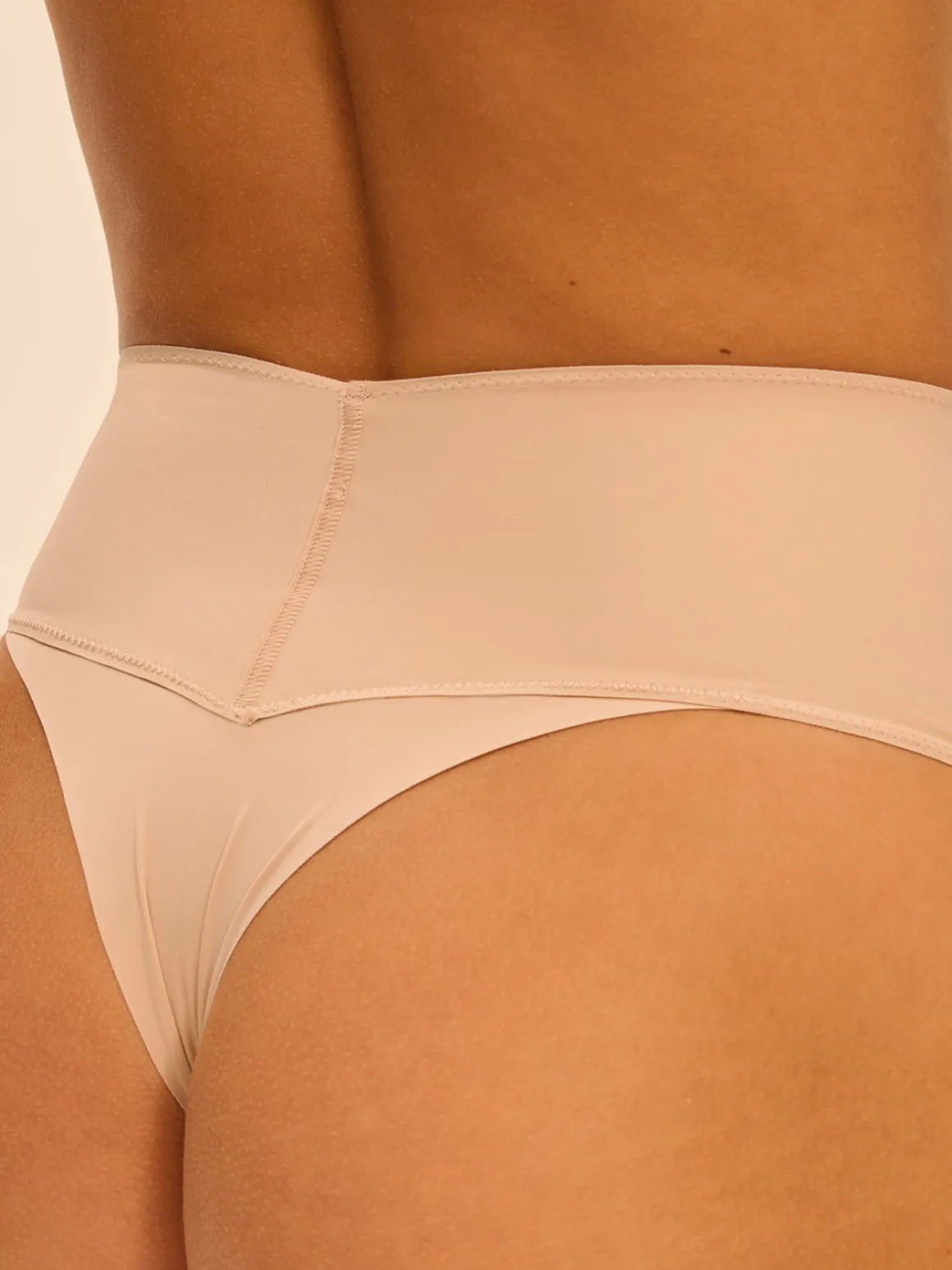 String gainant taille haute - Peau Rosée